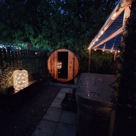 Priory Glamping Pods And Guest Accommodation Killarney Eksteriør billede