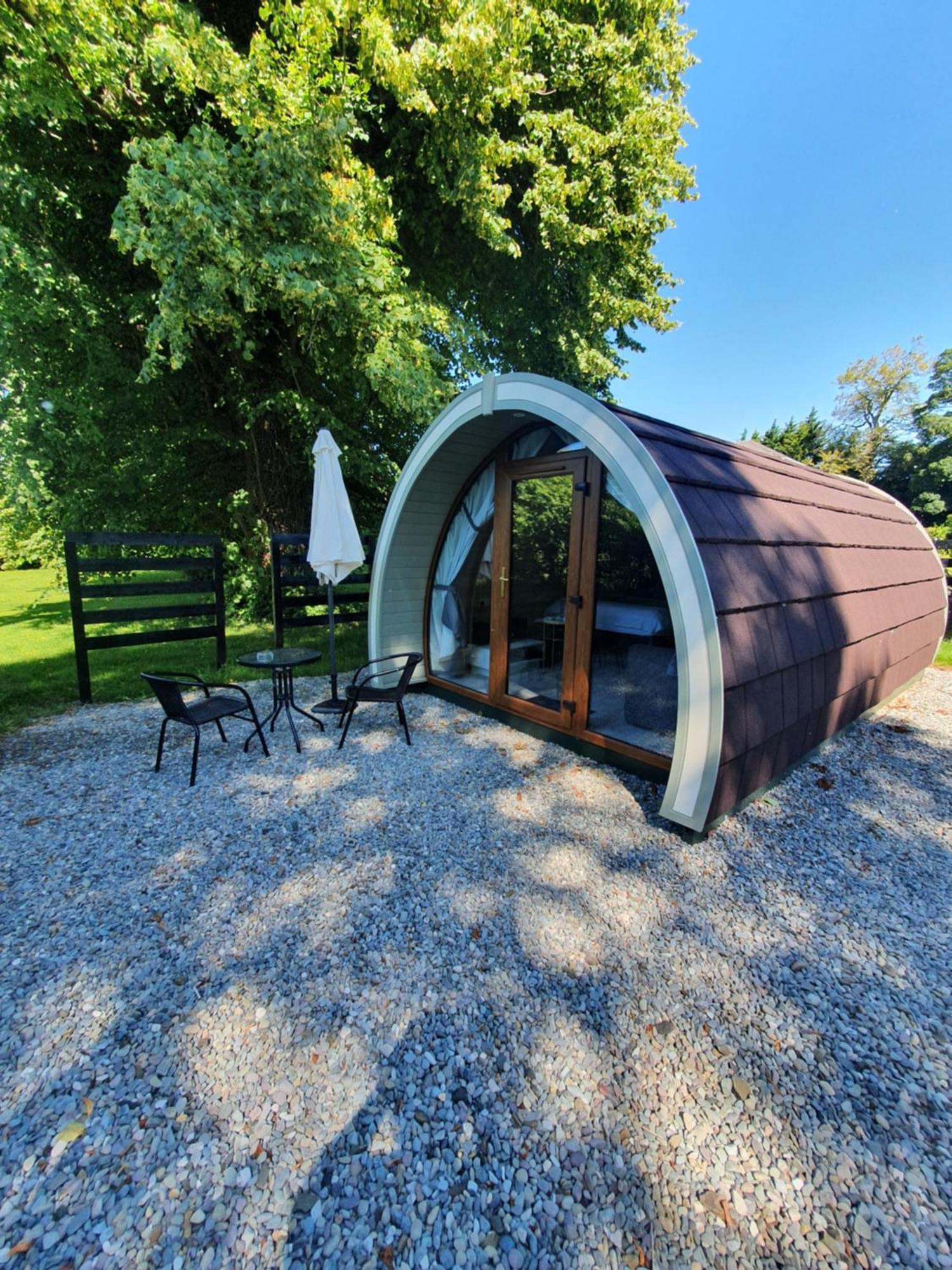 Priory Glamping Pods And Guest Accommodation Killarney Eksteriør billede