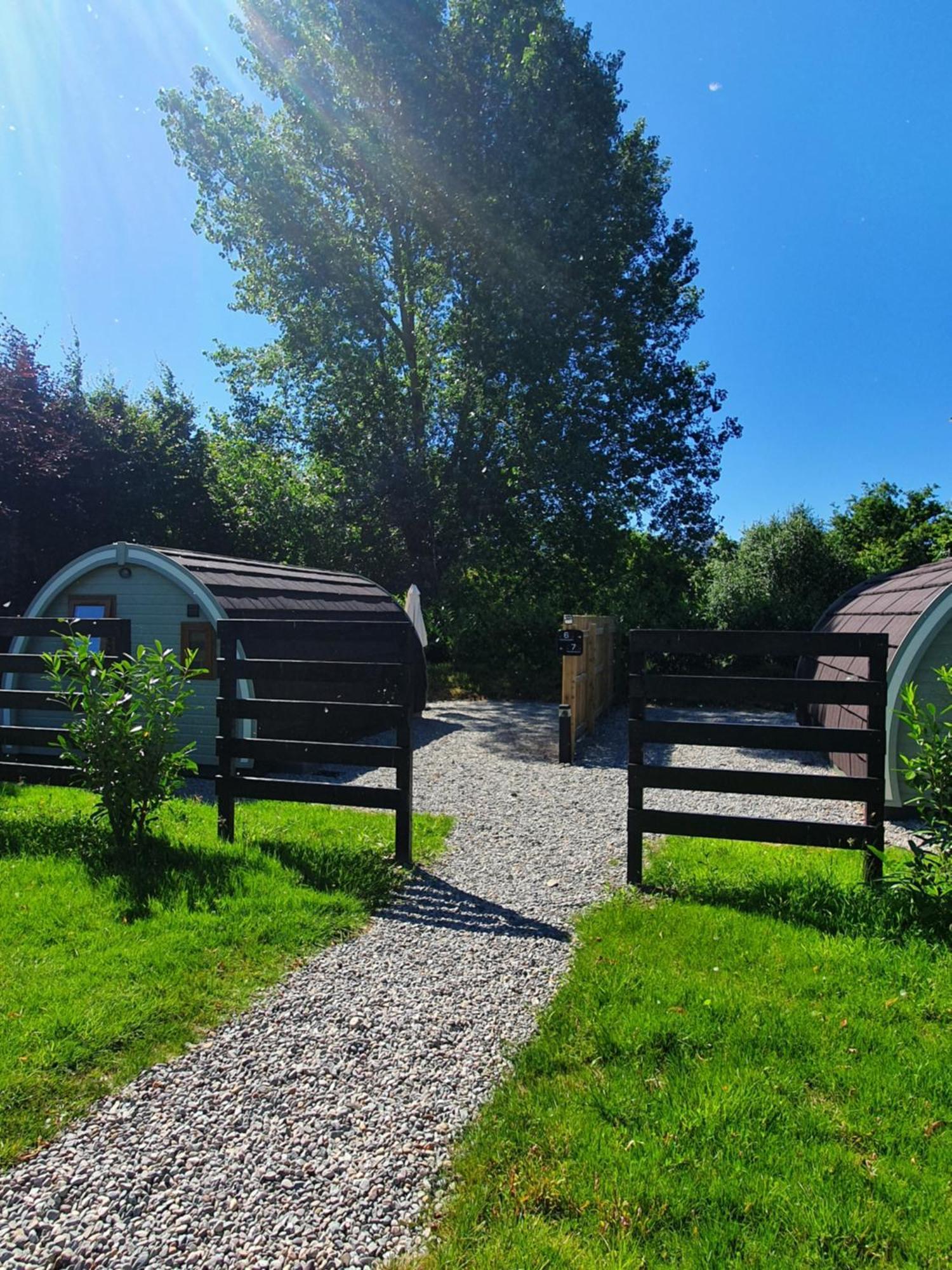 Priory Glamping Pods And Guest Accommodation Killarney Eksteriør billede