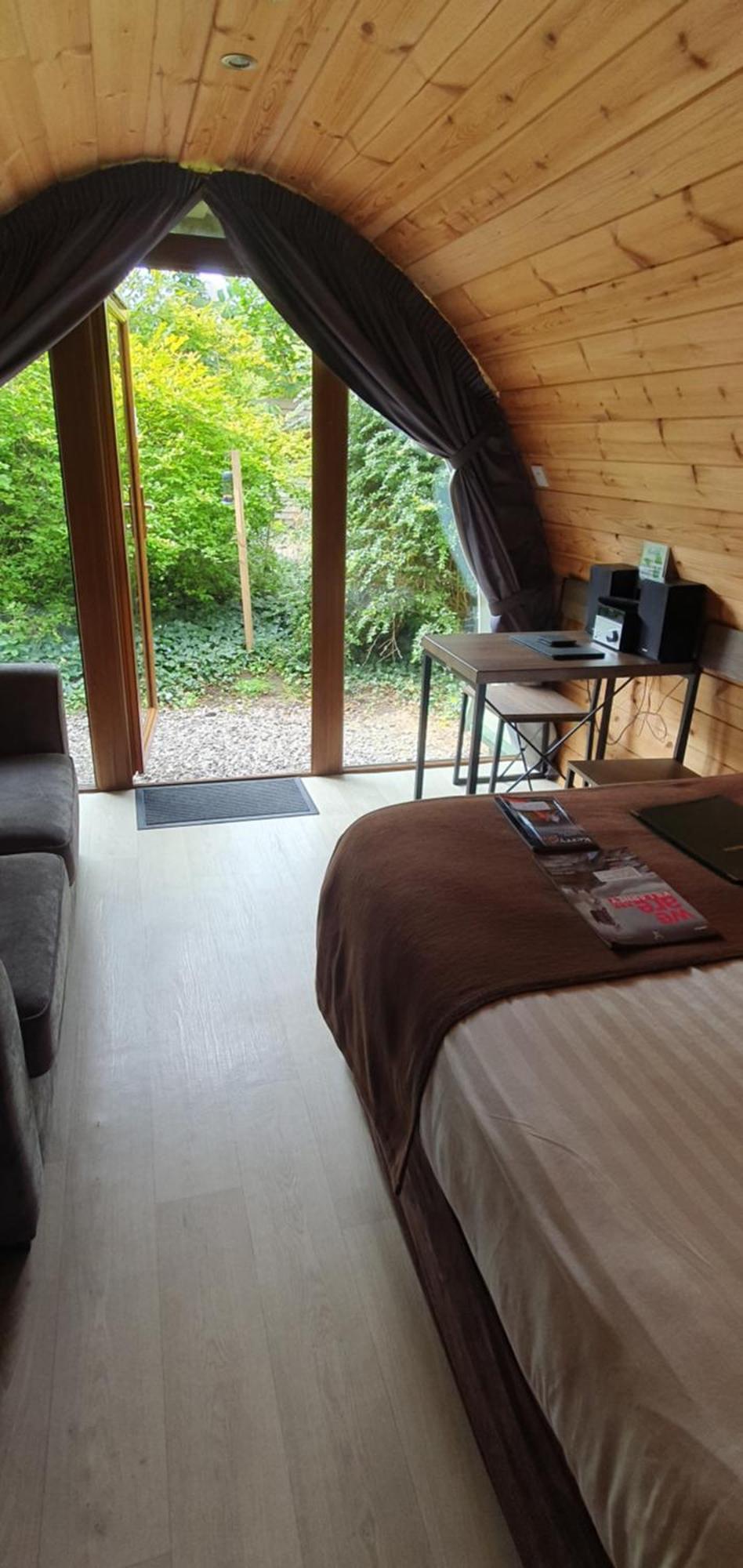 Priory Glamping Pods And Guest Accommodation Killarney Eksteriør billede