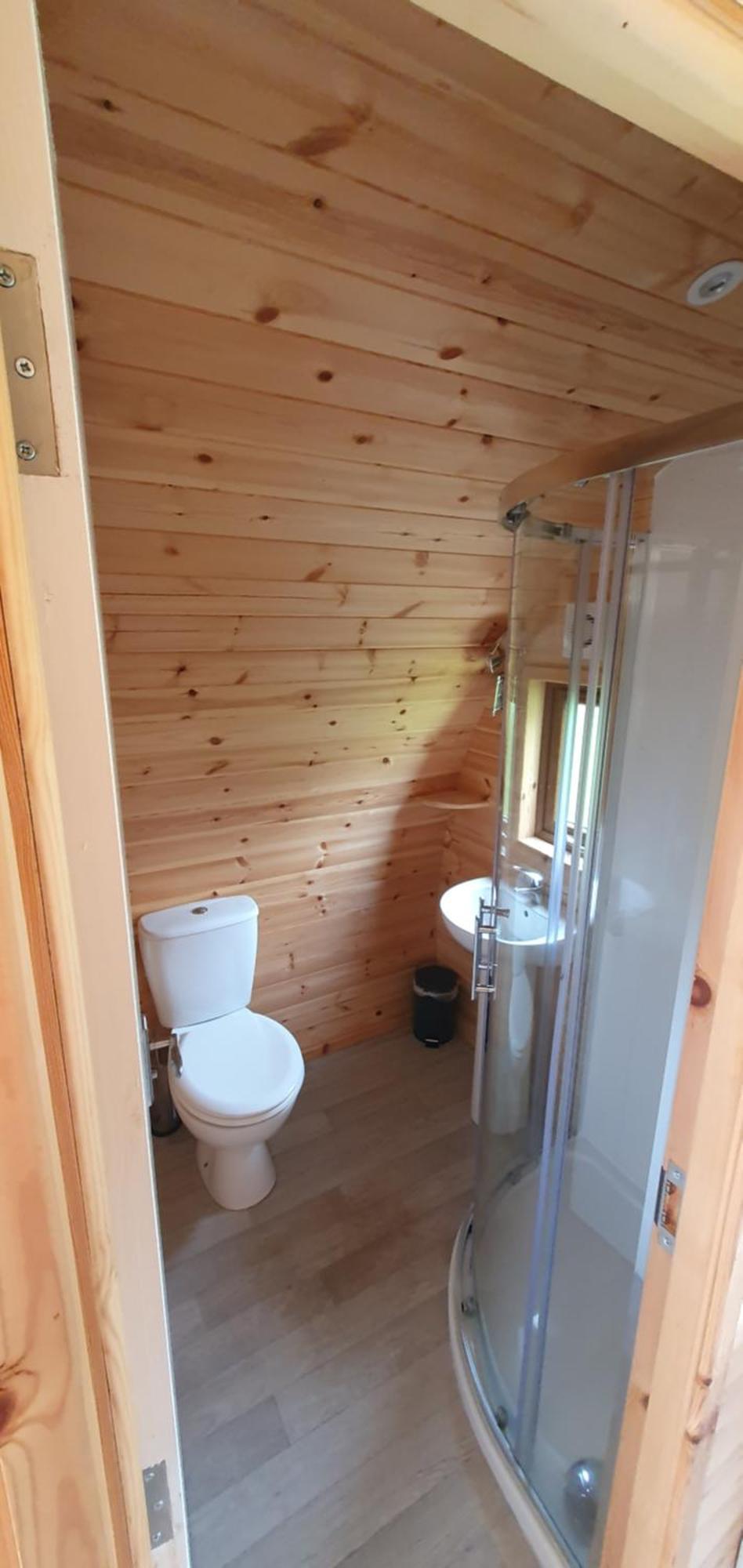 Priory Glamping Pods And Guest Accommodation Killarney Eksteriør billede